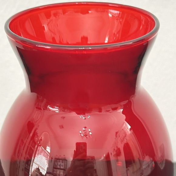 Anchor Hocking Vintage Ruby Red Depression Glass Vase - Picture 3 of 13